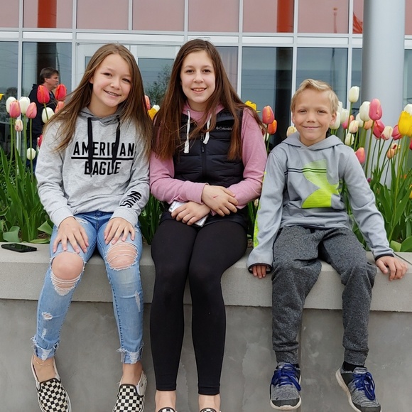 Meet your Posher, Aricka - Picture 1 of 1